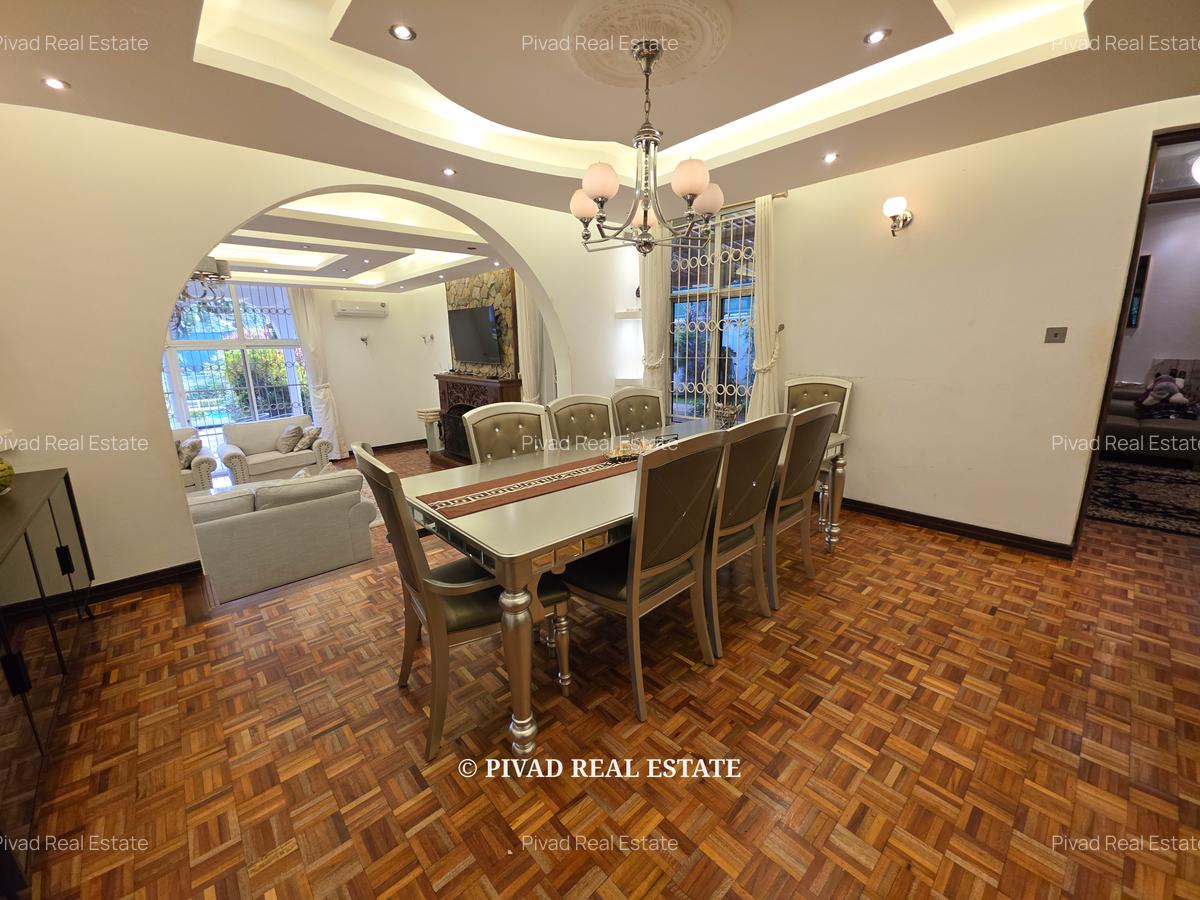 5 Bed Townhouse with Swimming Pool in Runda - 8