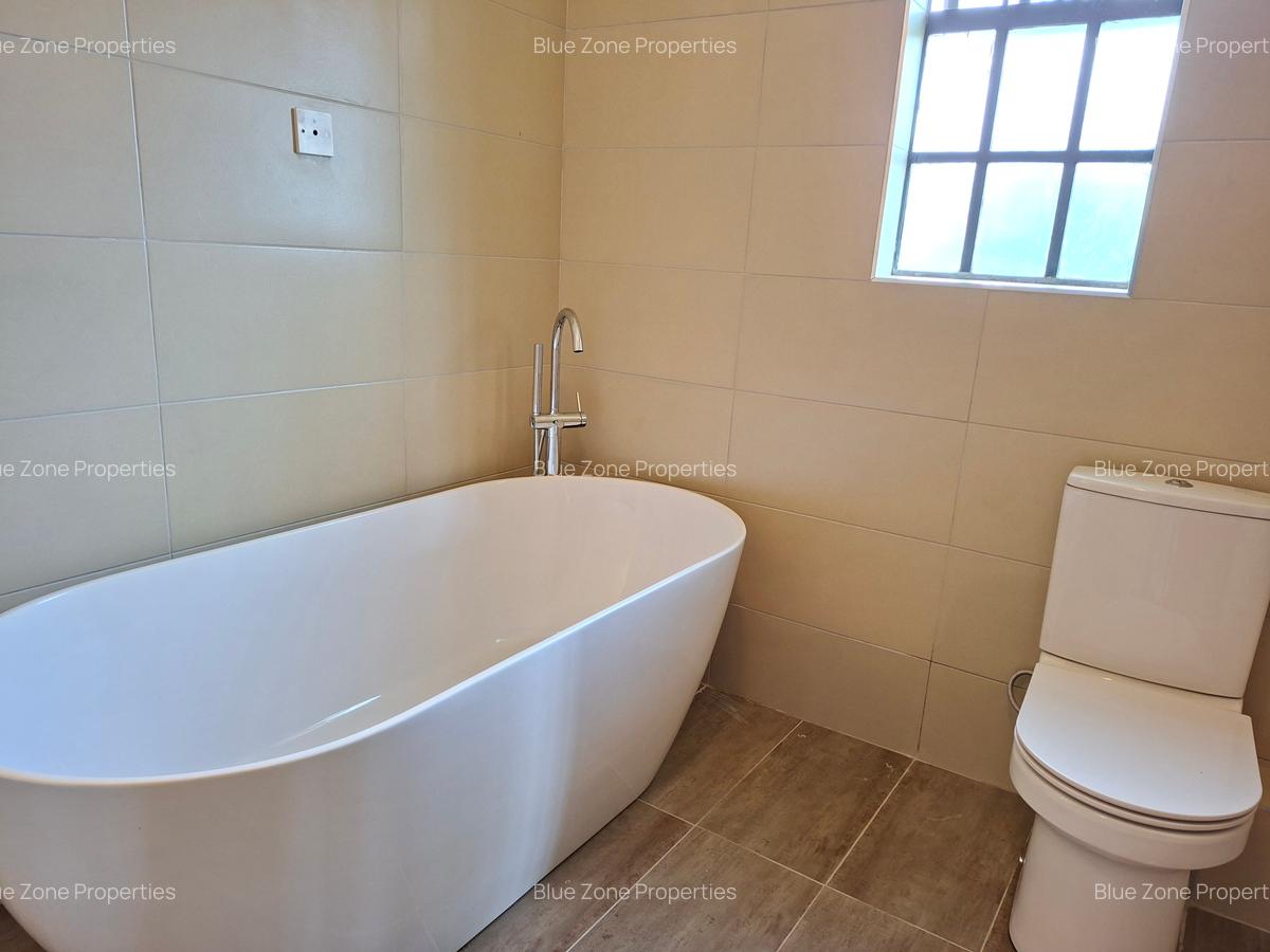 4 Bed Townhouse with En Suite at Off Glory Rd - 13