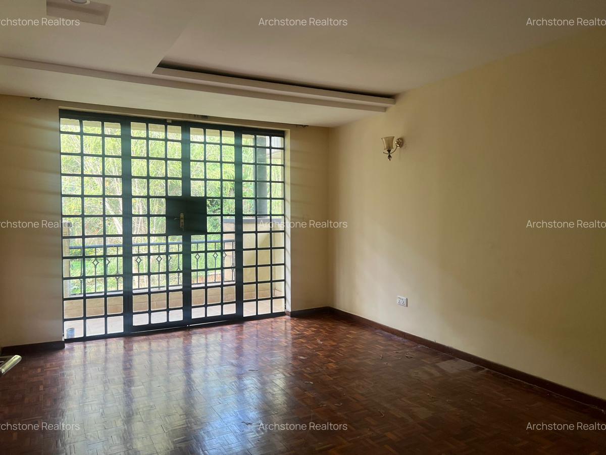 4 Bed Townhouse with En Suite in Kitisuru - 10