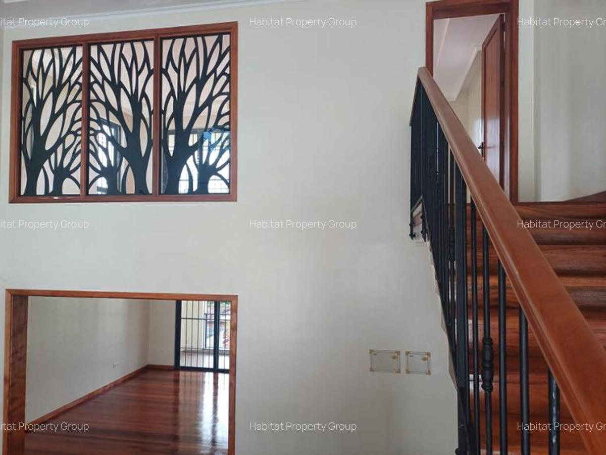 6 Bed Townhouse with En Suite in Loresho - 10