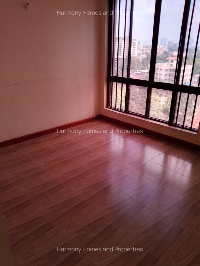 3 Bed Apartment with En Suite at Parklands Road - 11