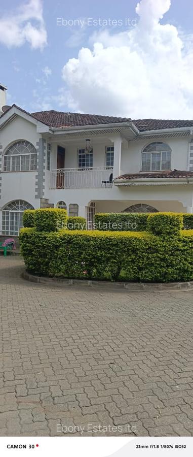 5 Bed Townhouse with En Suite in Lavington - 1