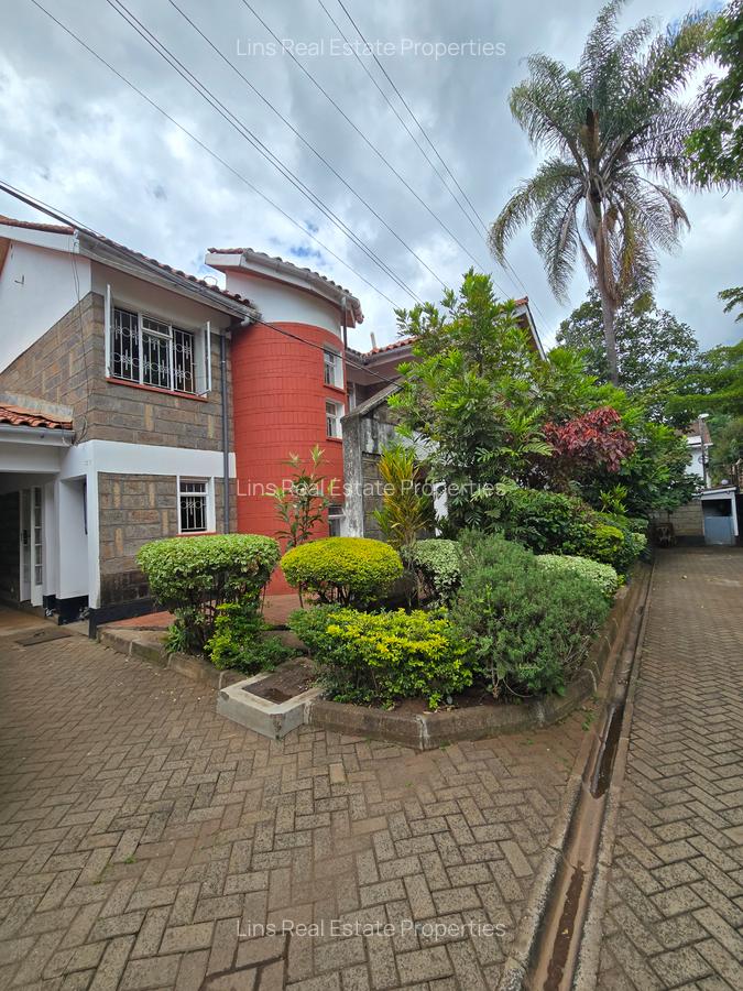 4 Bed Townhouse with En Suite in Lavington - 4