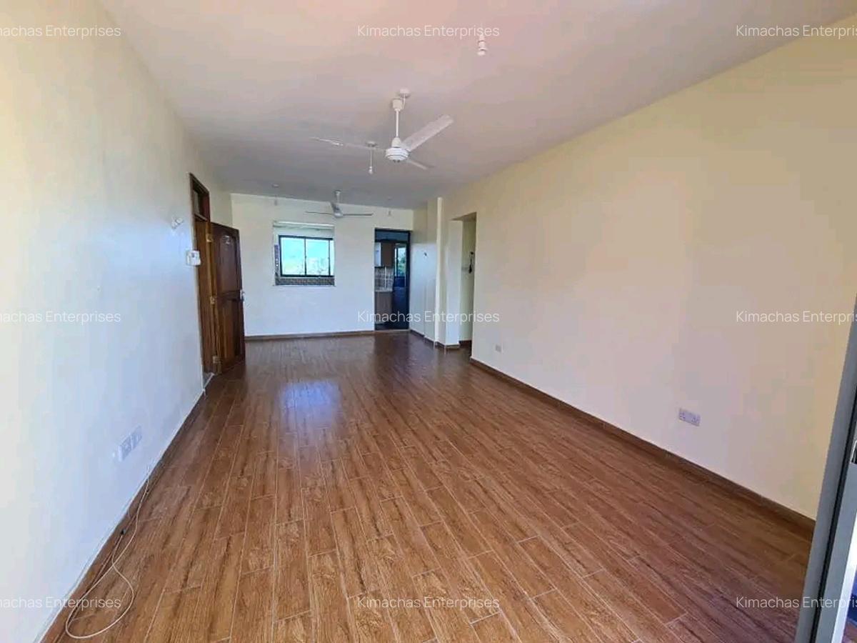 3 Bed Apartment with En Suite at Beach Road - 2