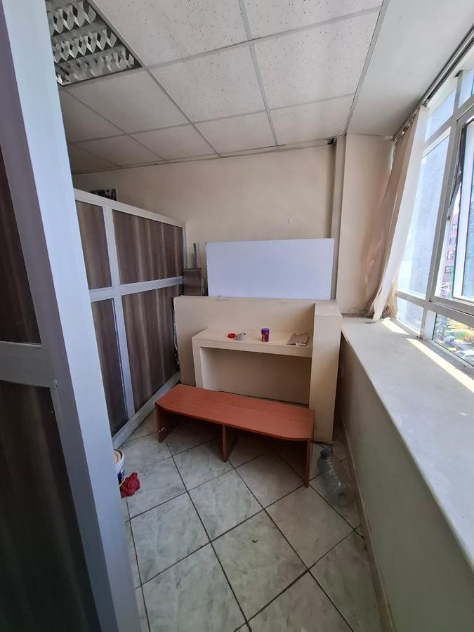 680 ft² Office with Service Charge Included in Westlands Area - 8