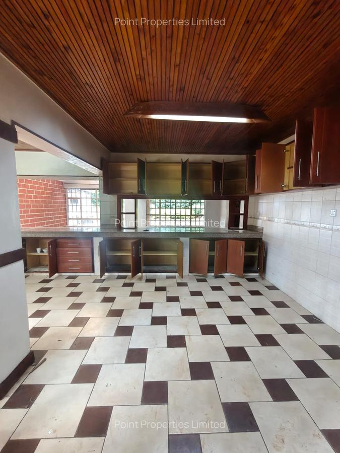 4 Bed House with En Suite in Karen - 14