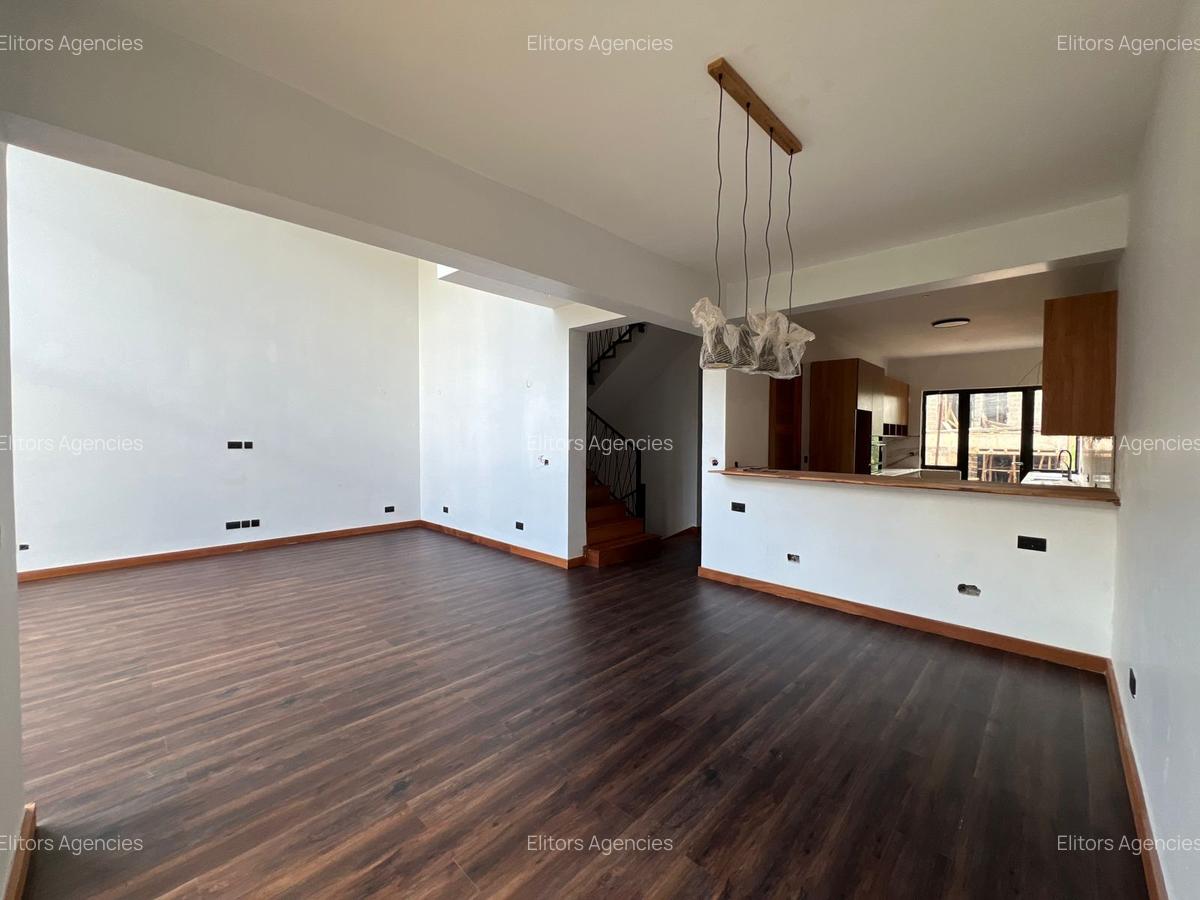 4 Bed Townhouse with En Suite at Kirawa Road - 5