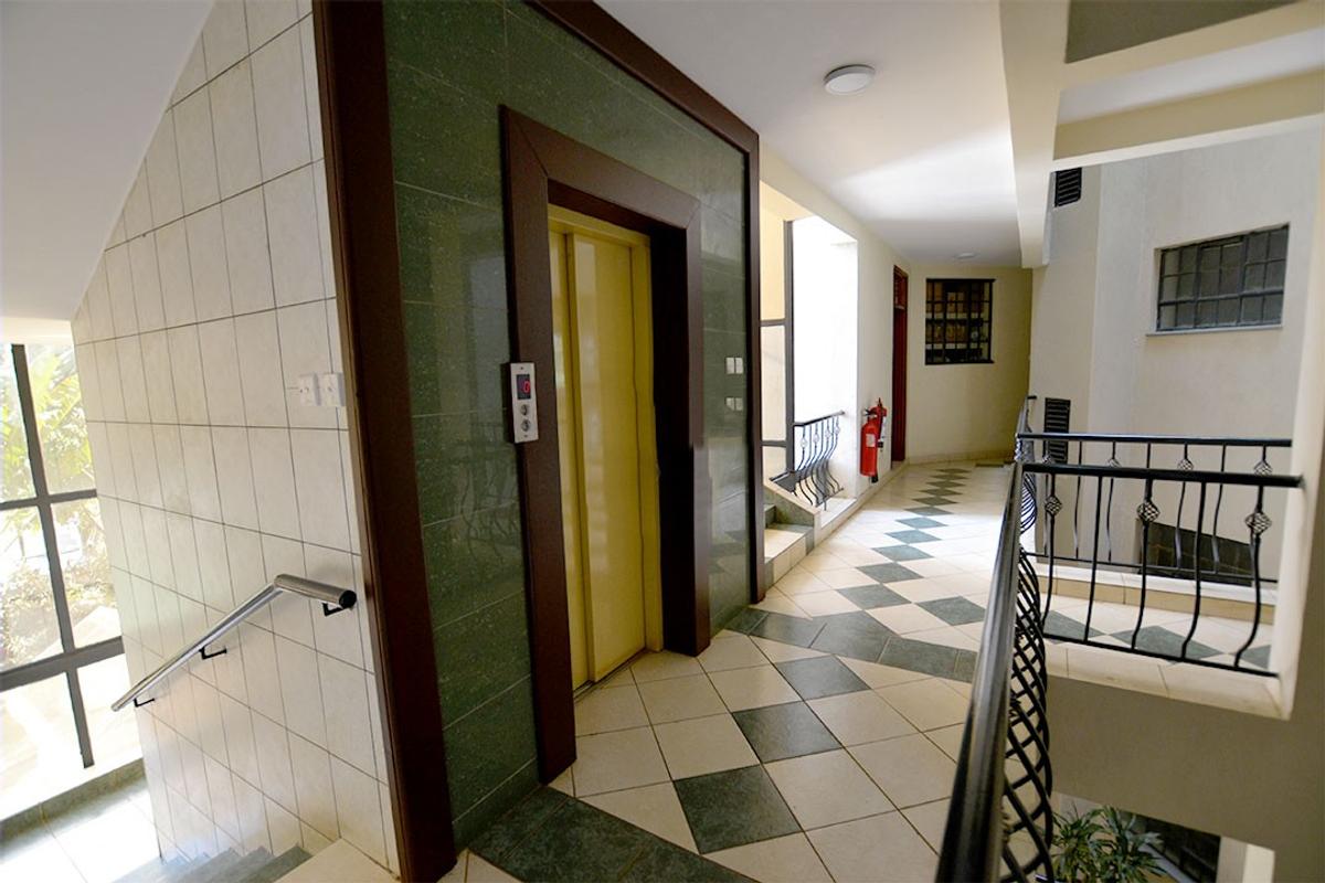 5 Bed Apartment with Swimming Pool in Westlands Area - 7