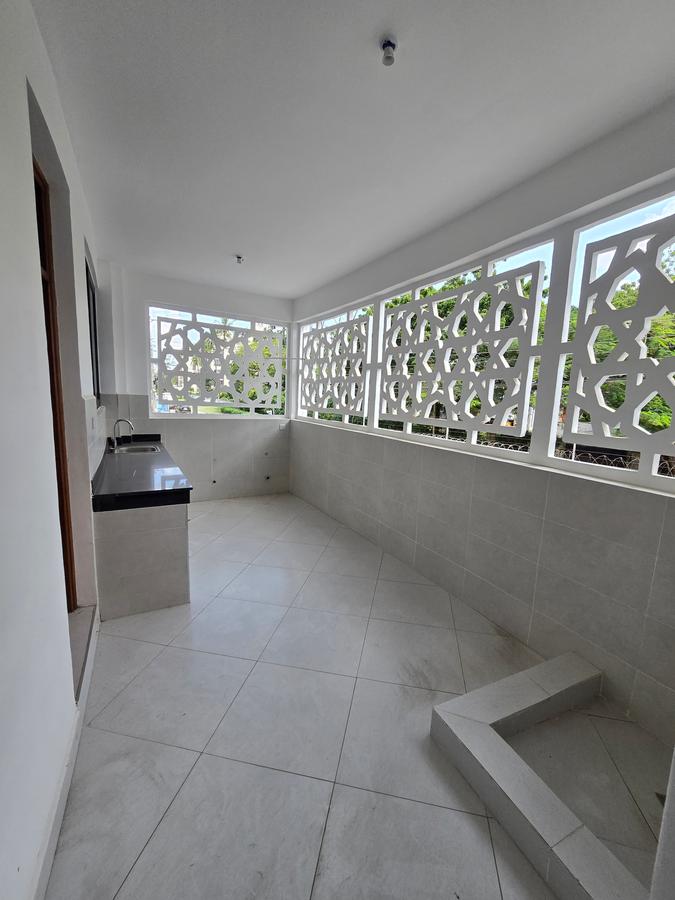 3 Bed Apartment with En Suite in Nyali Area - 9