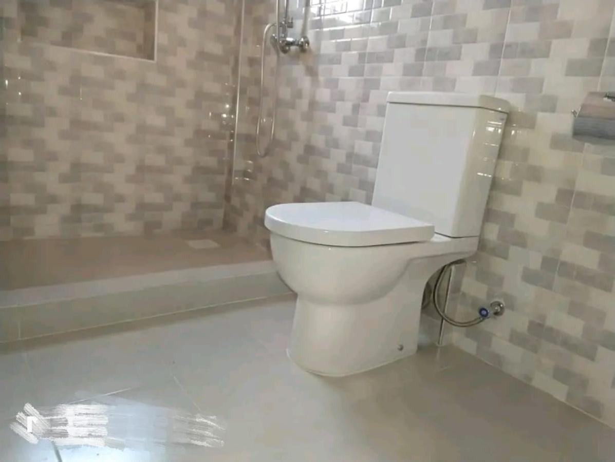 4 Bed Townhouse with En Suite at Lavington - 15