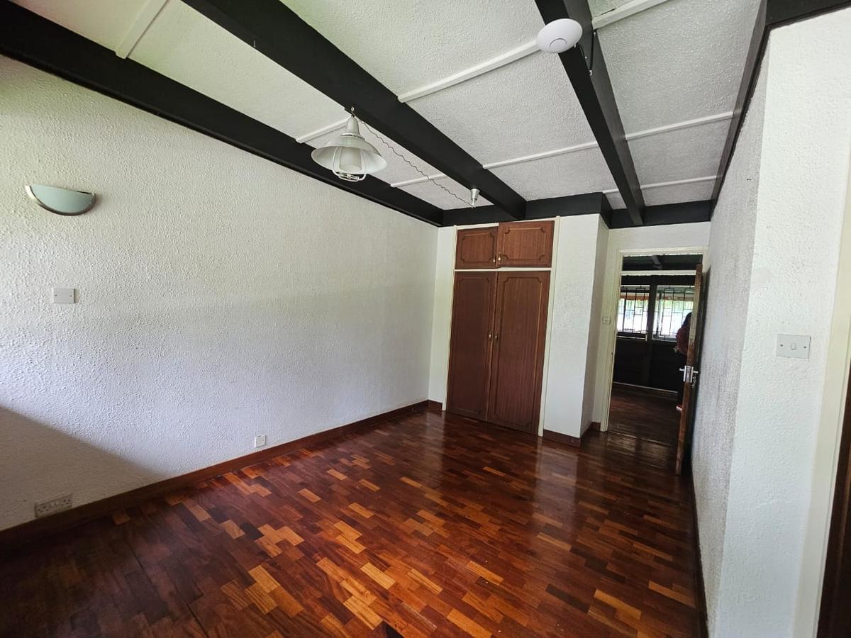 4 Bed House with En Suite in Muthaiga - 19