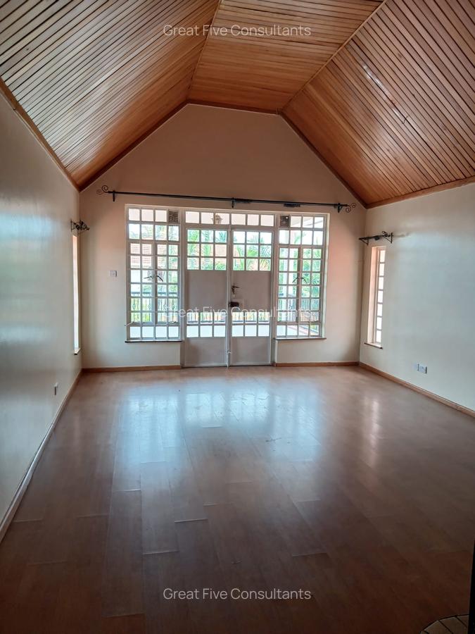 5 Bed Villa with En Suite in Runda - 8