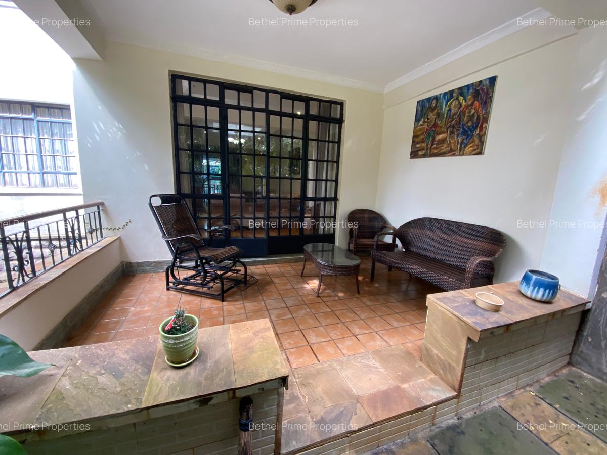 Serviced 2 Bed Apartment with En Suite in Nyari - 3