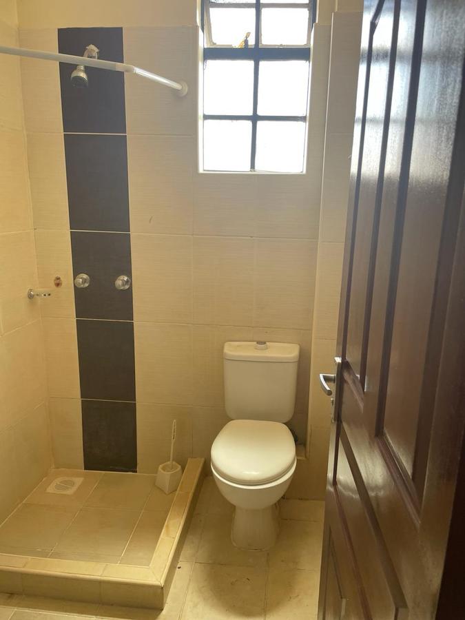 2 Bed Apartment with En Suite in Ridgeways - 16