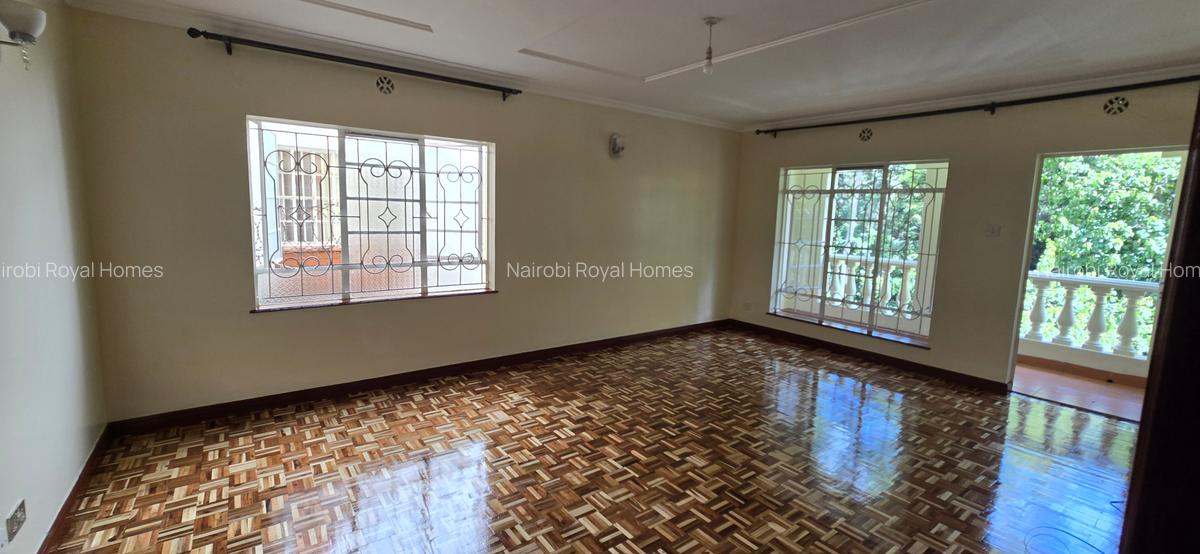 4 Bed Townhouse with En Suite at Lavington Green - 18