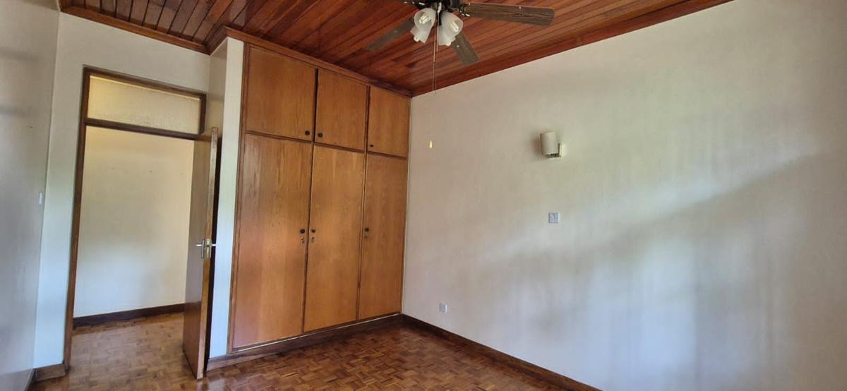 4 Bed House with En Suite in Loresho - 4