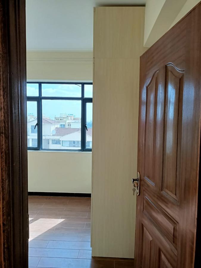 3 Bed Apartment with En Suite at Dennis Pritt - 13