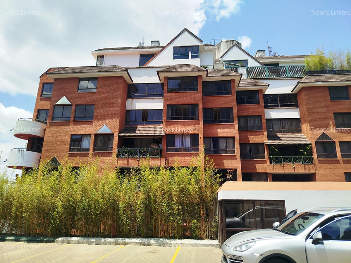 3 Bed Apartment with En Suite in Westlands Area - 1