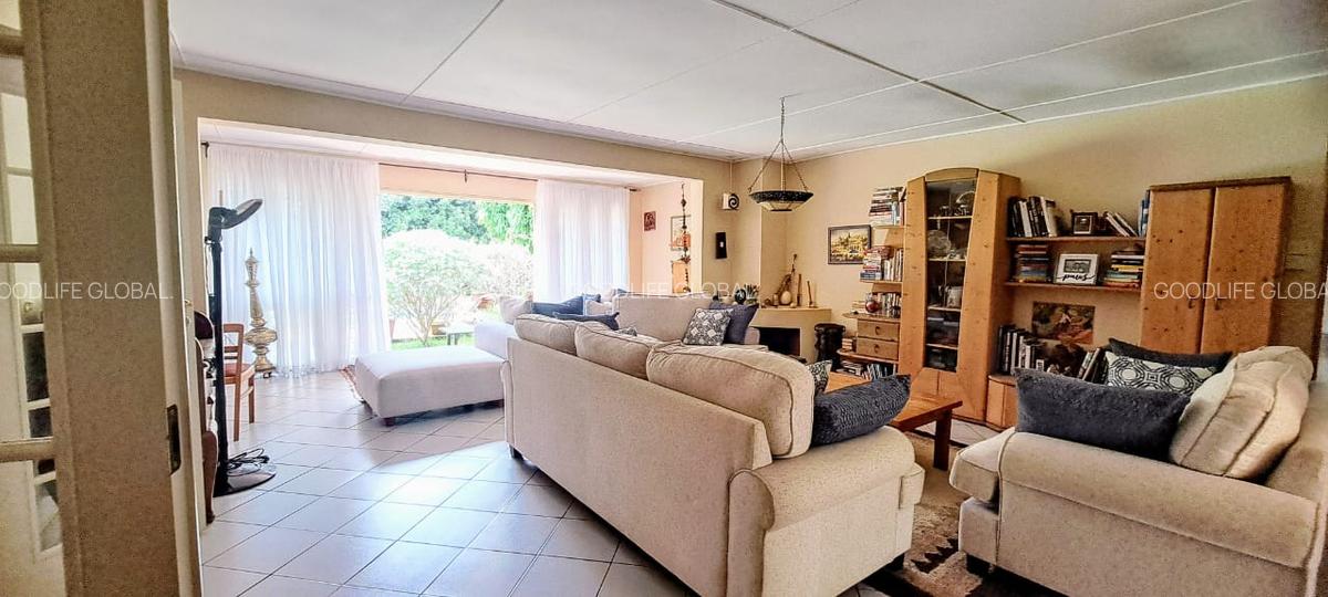 2 Bed House with En Suite at Rosslyn - 20