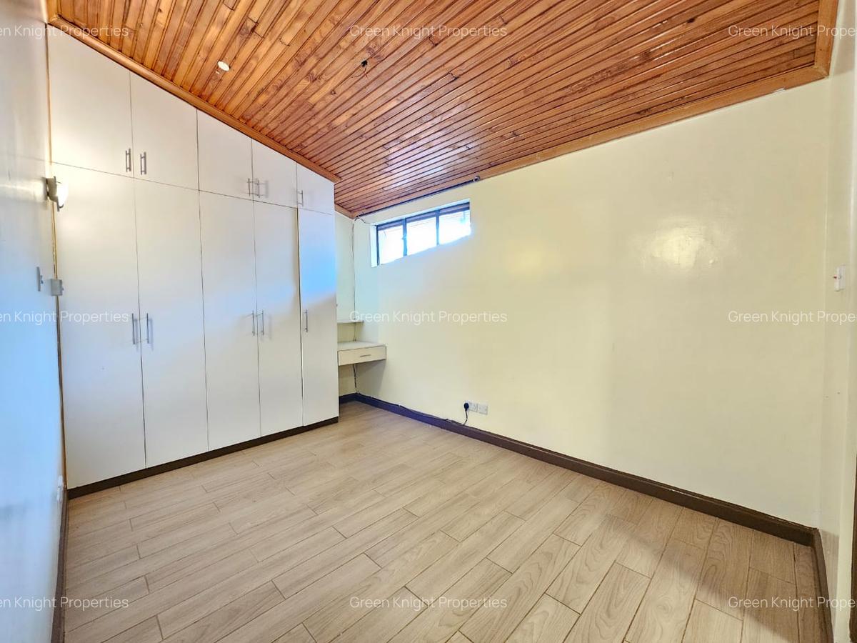 Serviced 2 Bed Apartment with En Suite in Westlands Area - 7