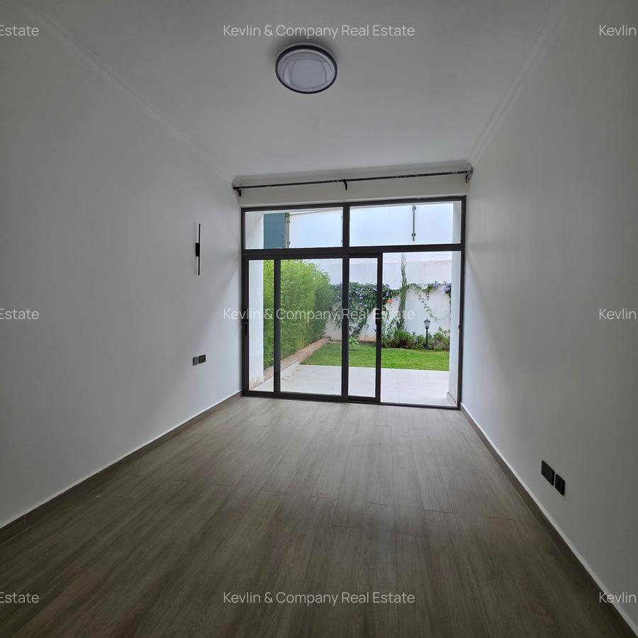 5 Bed Townhouse with En Suite in Lavington - 9