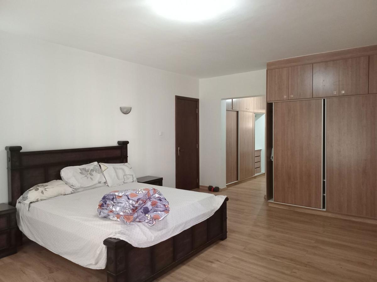 3 Bed Apartment with En Suite in General Mathenge - 8