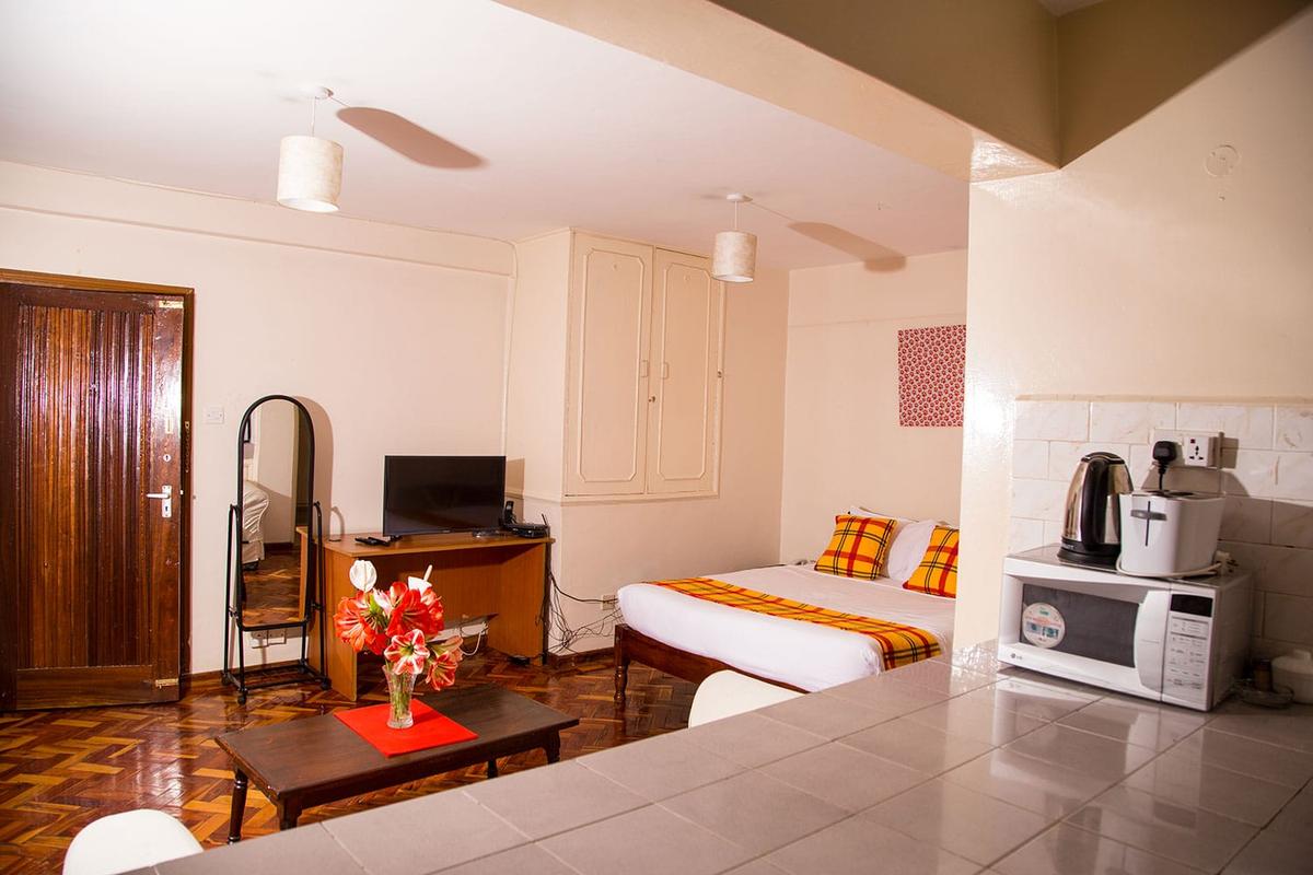 Furnished Studio Apartment with Swimming Pool at Rhapta Road Westlands. - 6