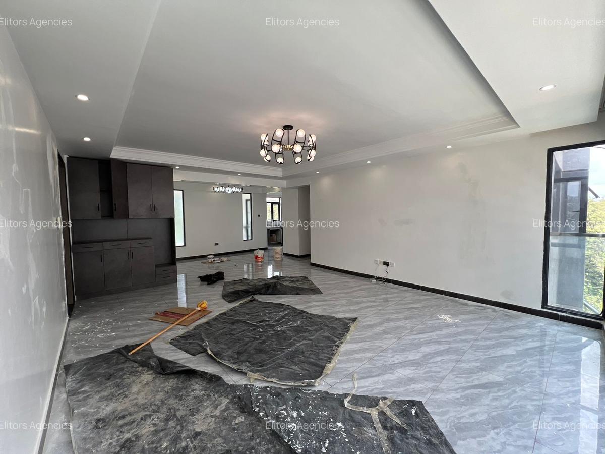 4 Bed Apartment with En Suite at Othaya Road - 3