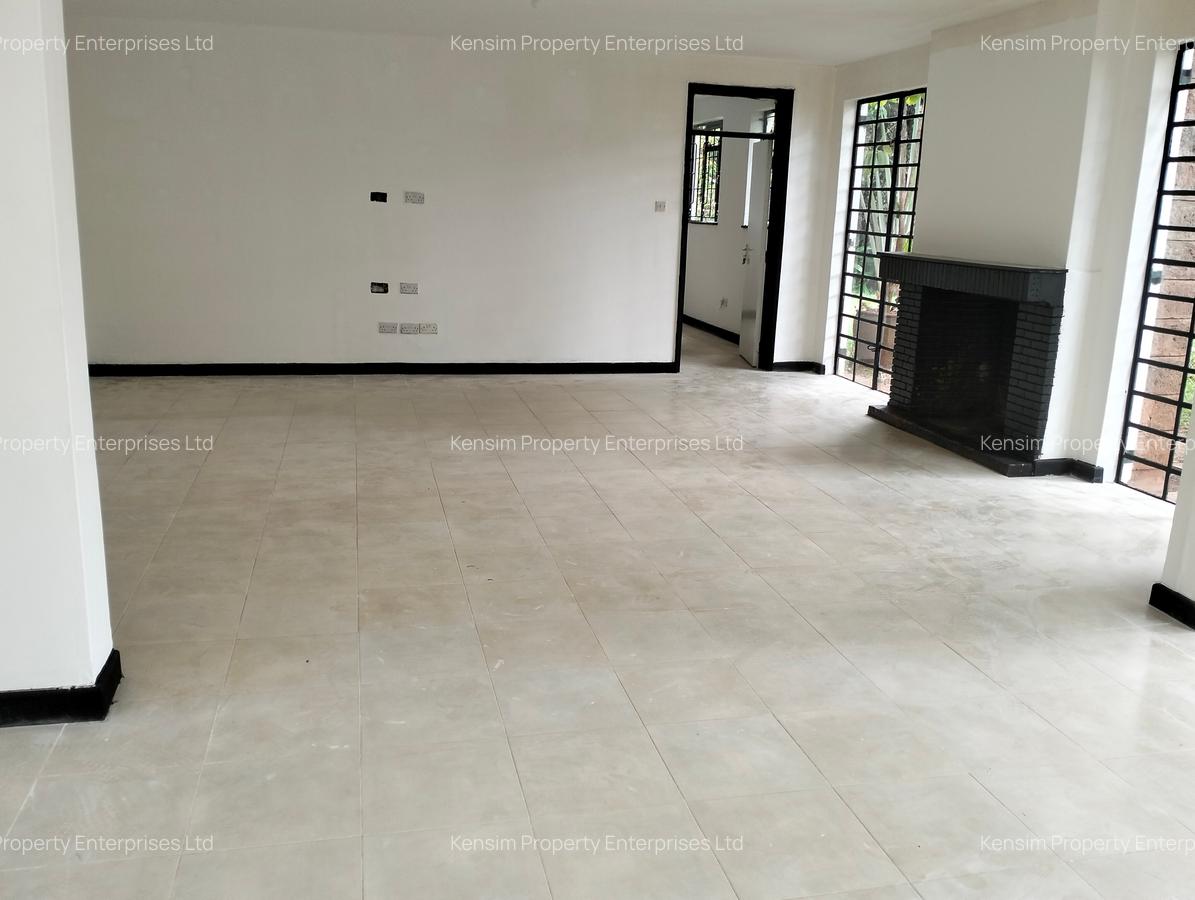 4 Bed Townhouse with En Suite in Lavington - 11