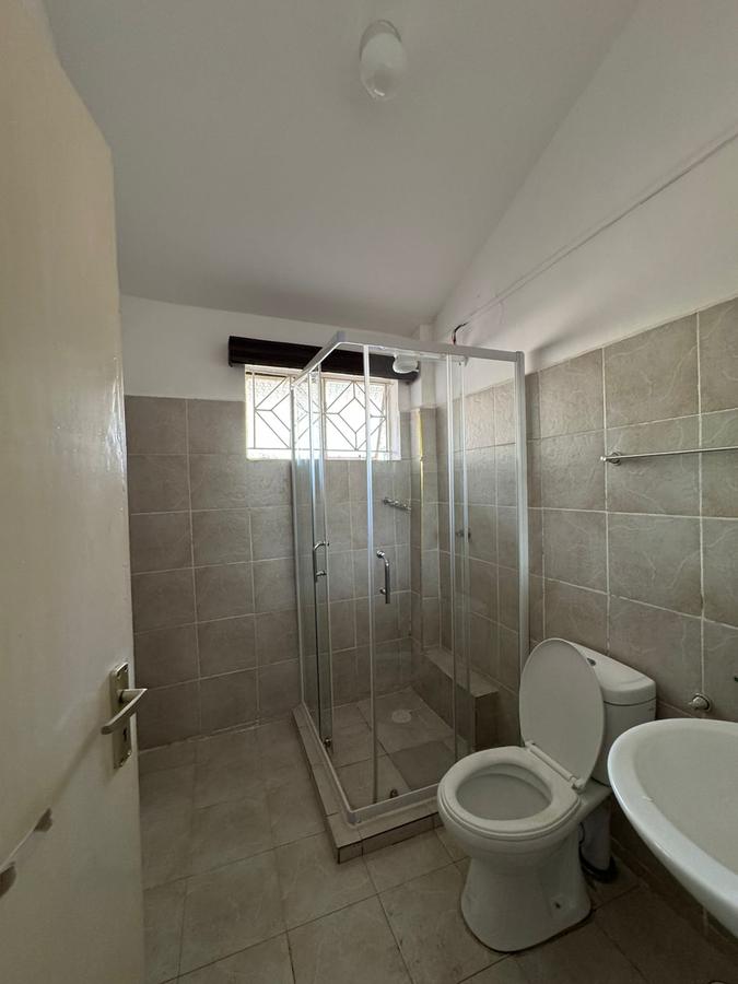 4 Bed House with En Suite in Nyari - 9