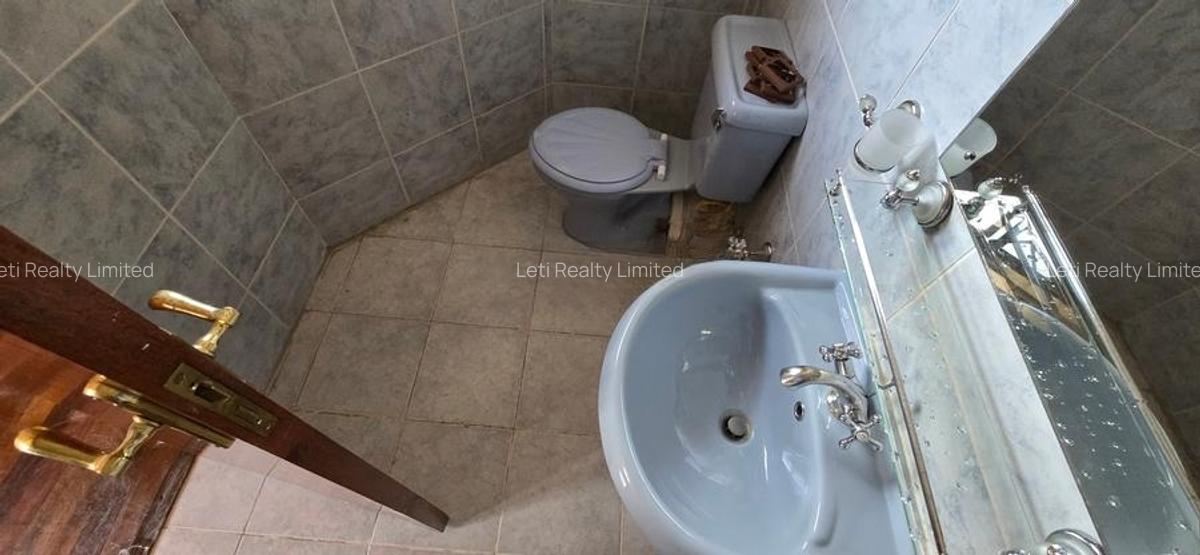 5 Bed Townhouse with En Suite in Lavington - 7