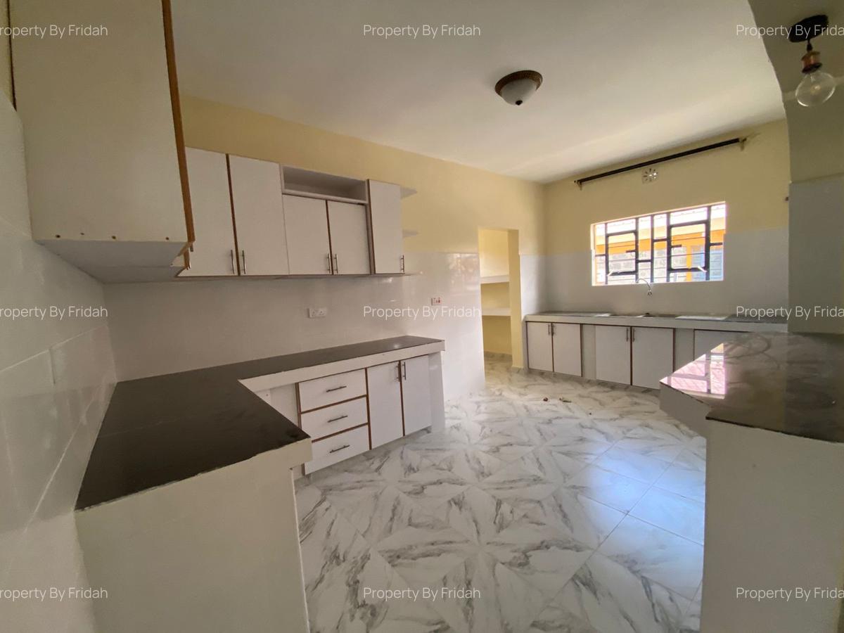 3 Bed Townhouse with En Suite in Kitengela - 11