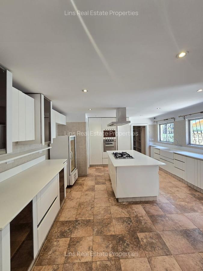 4 Bed House with En Suite in Muthaiga - 15