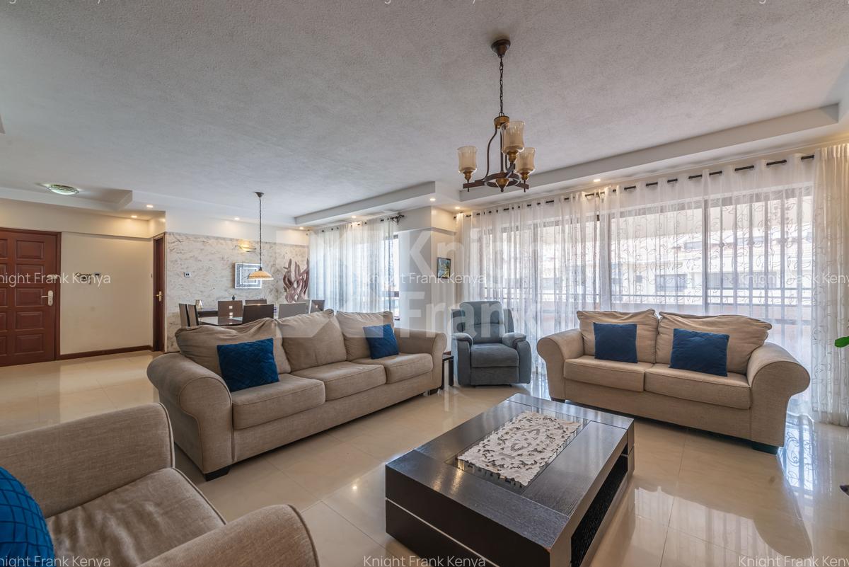 4 Bed Apartment with En Suite at Wood Avenue - 5