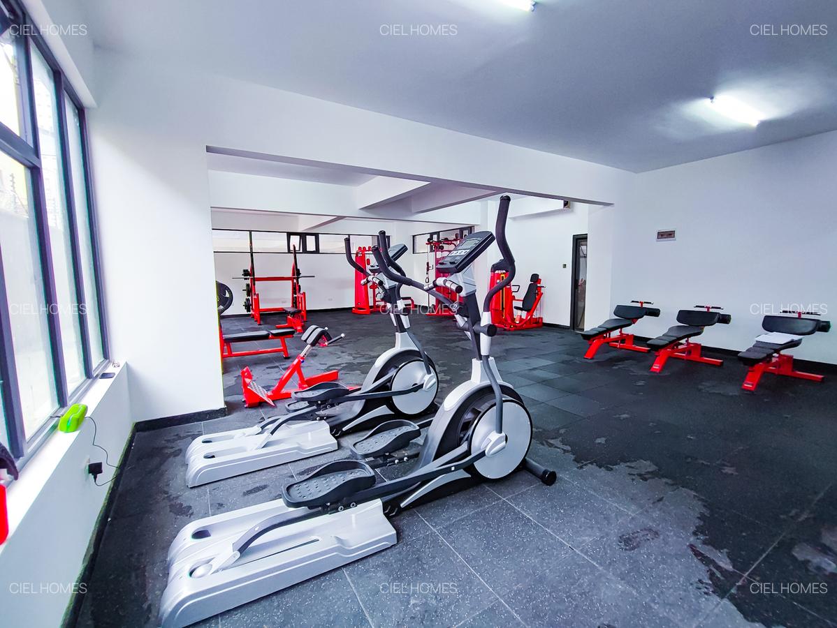 3 Bed Apartment with En Suite at Wood Avenue - 19