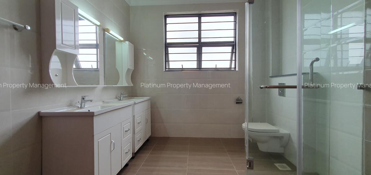 3 Bed Apartment with En Suite in Westlands Area - 11