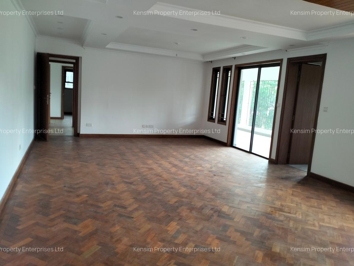 6 Bed Townhouse with En Suite in Lavington - 20