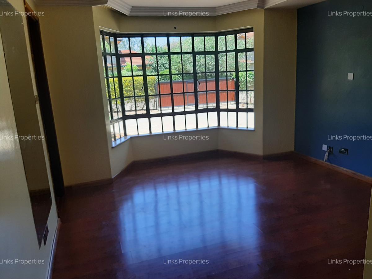 4 Bed Townhouse with En Suite at Karen - 8