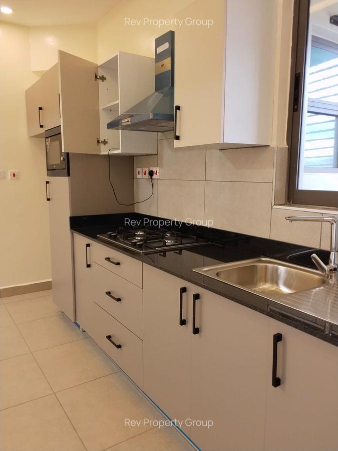 1 Bed Apartment with En Suite in Kilimani - 3