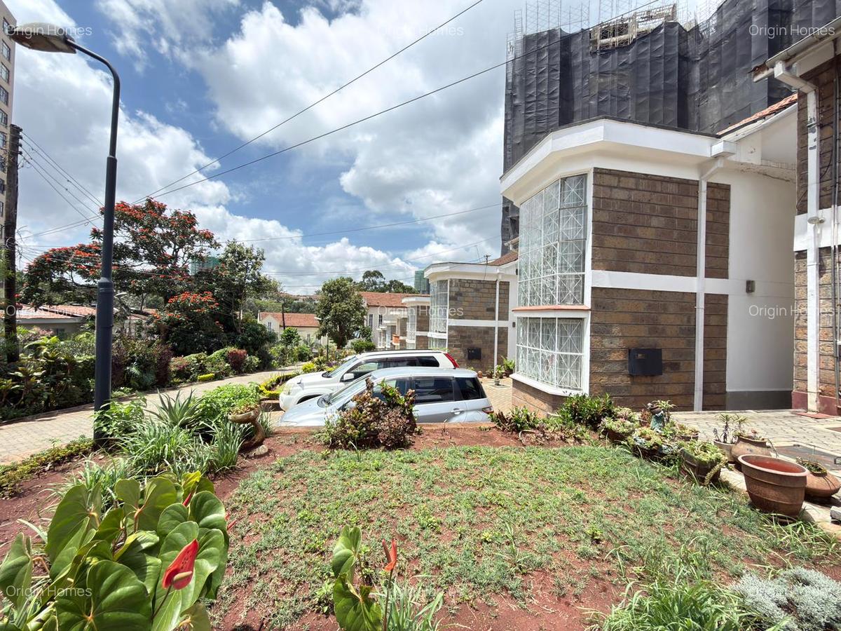4 Bed Townhouse with En Suite at Westlands - 2