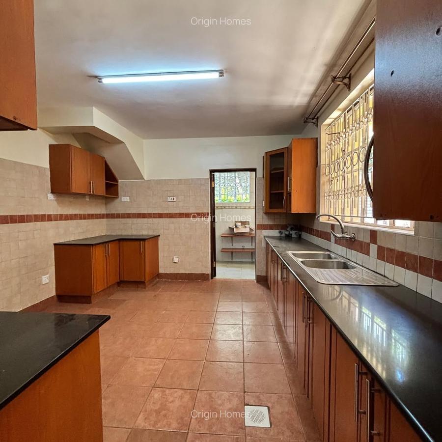 4 Bed Townhouse with En Suite at Kileleshwa - 6
