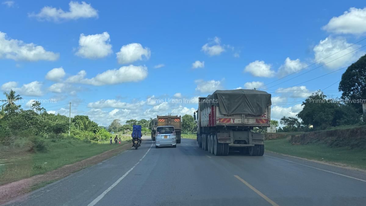 464 m² Land at Mavueni - 13