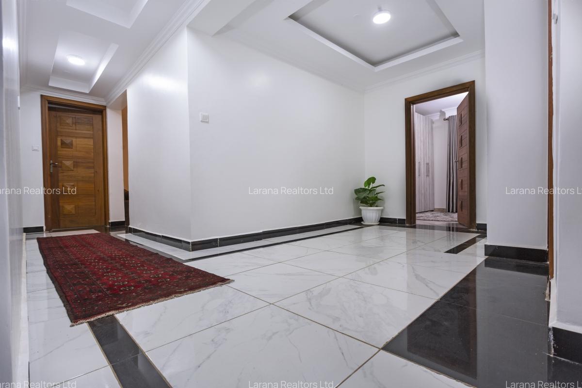 6 Bed House with En Suite at Hillcrest Dr - 8