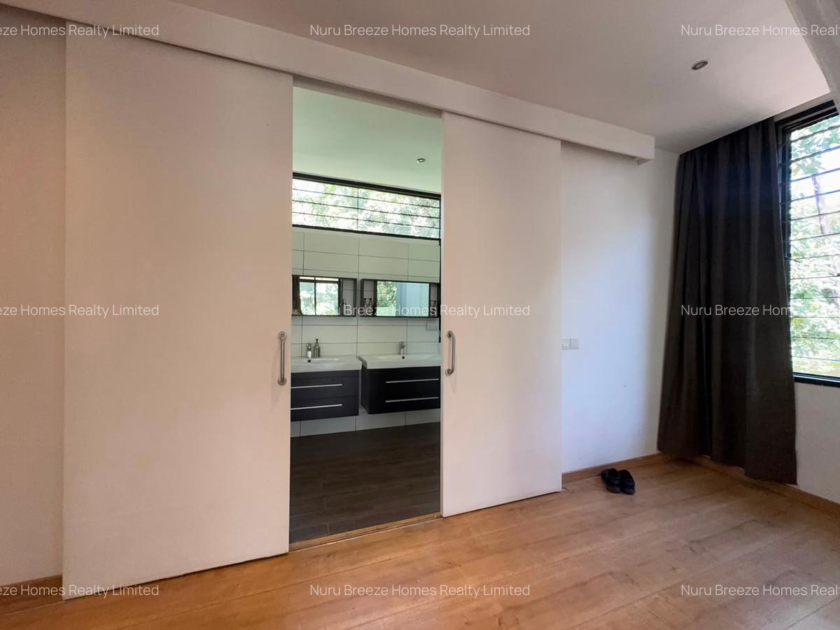 3 Bed Villa with En Suite in Muthaiga - 5