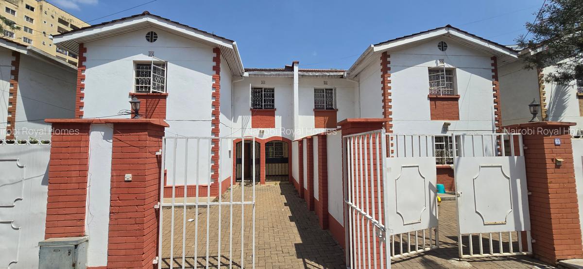 4 Bed Townhouse with En Suite at Lavington Mbaazi Road - 2