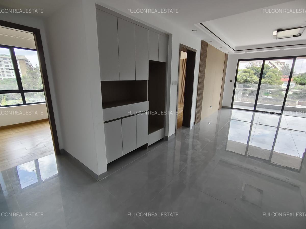 2 Bed Apartment with En Suite in Kilimani - 5