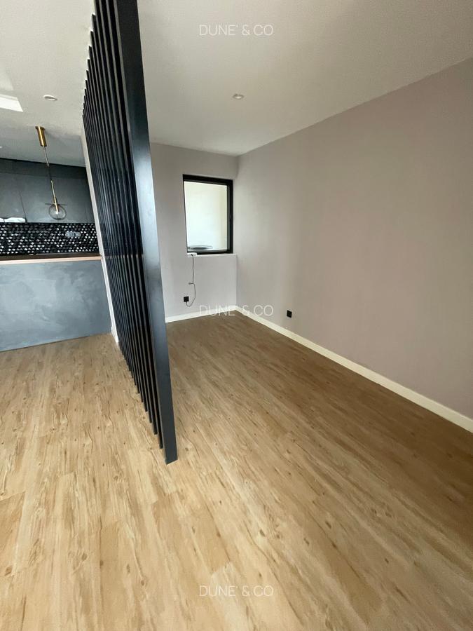 2 Bed Apartment with En Suite in Westlands Area - 3
