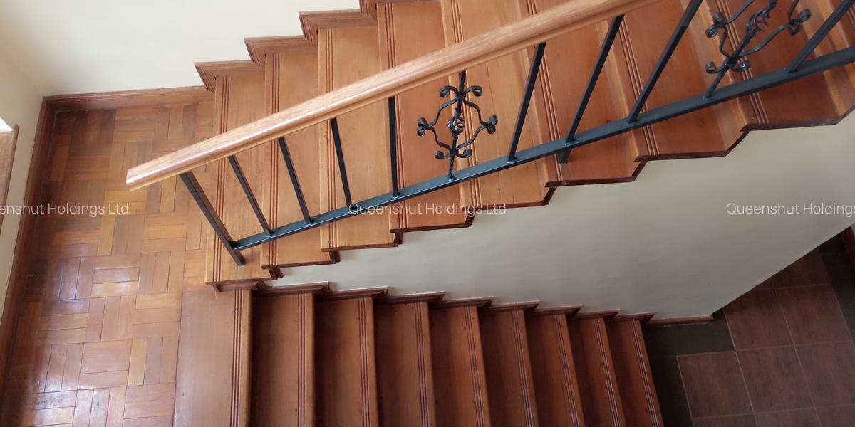 4 Bed Townhouse with En Suite in Runda - 8