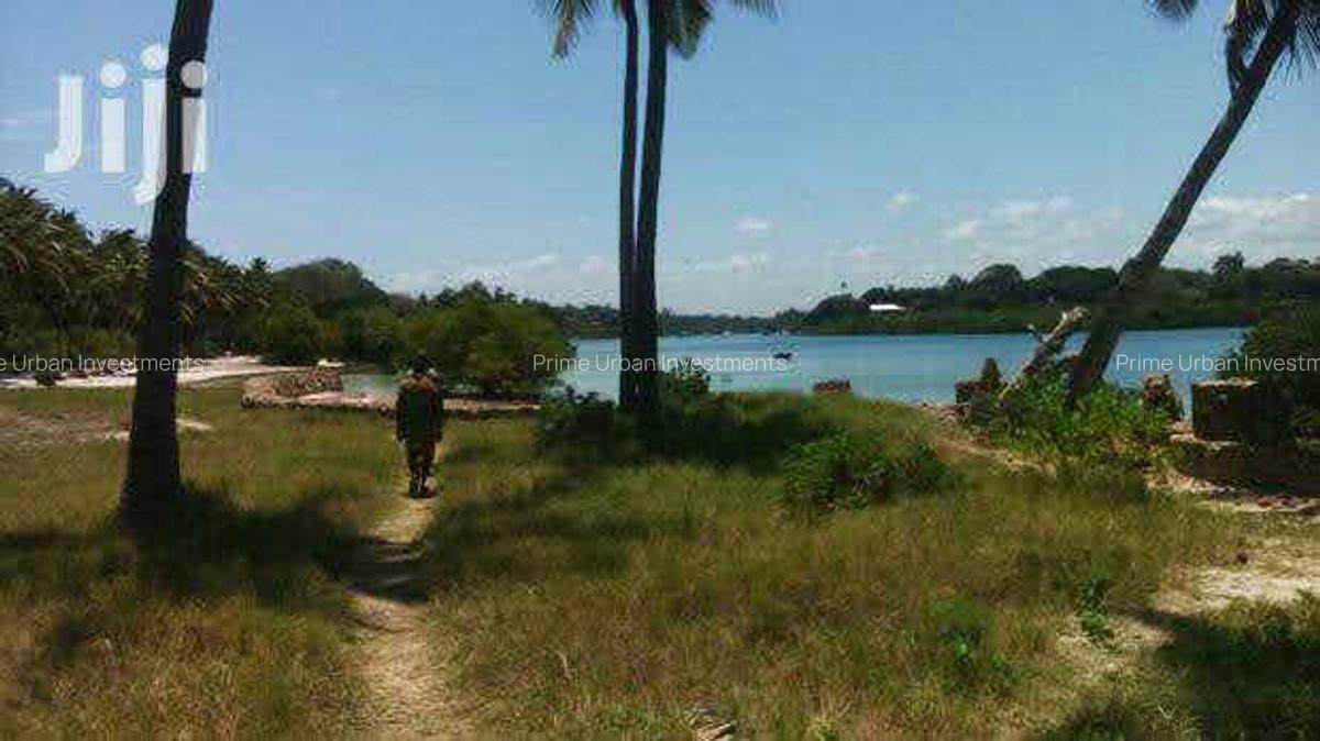 7 ac Land at Shanzu Serena - Overlooking Mtwapa Creek - 9