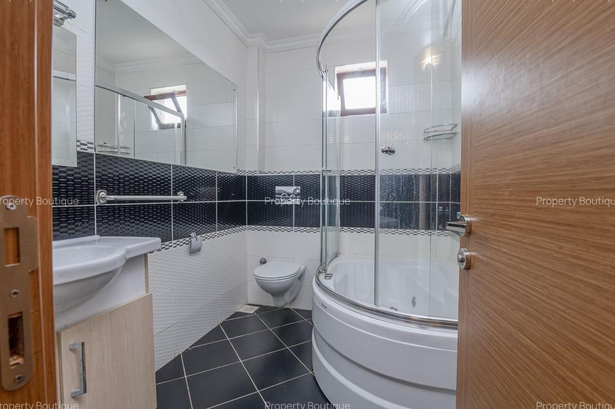 3 Bed Apartment with En Suite in Kileleshwa - 13